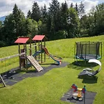 In Gemeinde Hermagor-pressegger Mit Terrasse- Grill Und Garten By Interhome Nyaraló