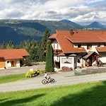 Nyaraló In Gemeinde Hermagor-pressegger Mit Terrasse- Grill Und Garten By Interhome Sonnenalpe Nassfeld