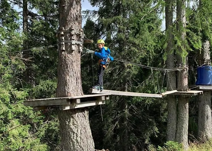 In Gemeinde Hermagor-pressegger Mit Terrasse- Grill Und Garten By Interhome בית נופש